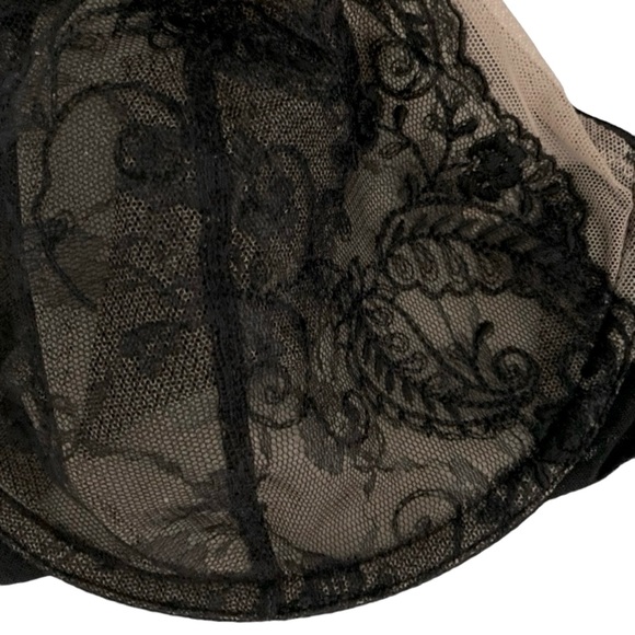 Vintage Scarlette Black Lace Bra - Picture 2 of 9